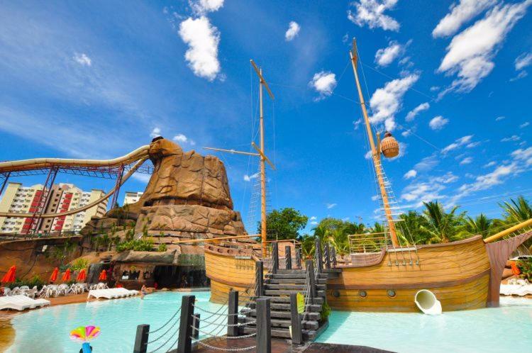 Spazzio Diroma Acqua Park Luxo - Parque Aquatico Incluso