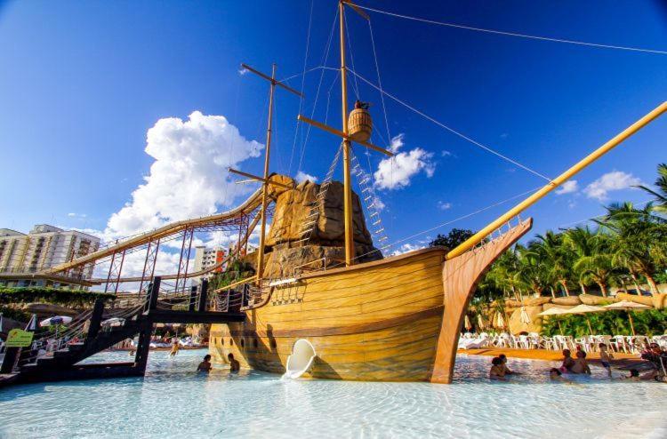 Spazzio Diroma Acqua Park Luxo - Parque Aquatico Incluso * Caldas Novas