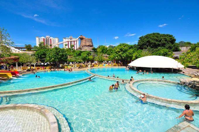 Spazzio Diroma Acqua Park Luxo - Parque Aquatico Incluso Apartment