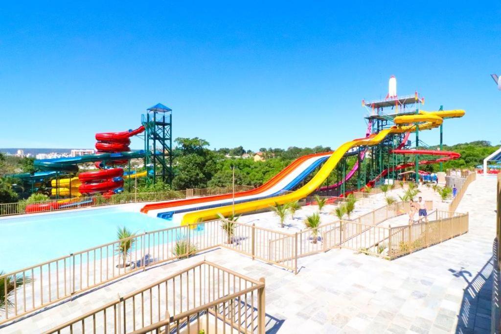 Spazzio Diroma Acqua Park Luxo - Parque Aquatico Incluso Apartment